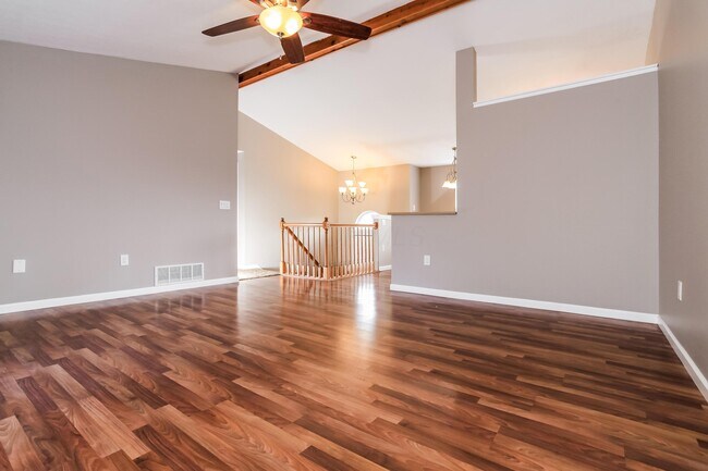 Foto del edificio - 4784 Orangeburg Dr