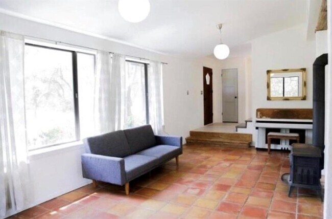 Foto del edificio - 445 Twin Oaks Trail