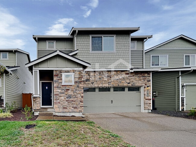 Building Photo - 2183 NW Woodland Dr