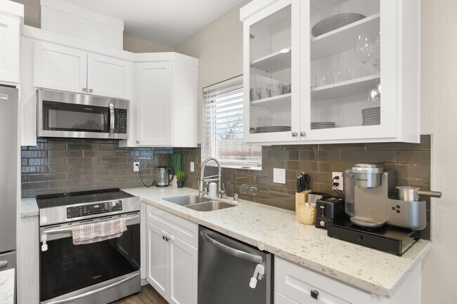 Foto del edificio - 2996 39th St