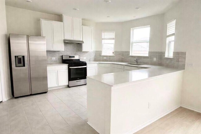 Foto del edificio - 4937 Morese Palace Trl