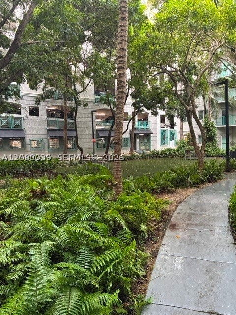 Foto del edificio - 6001 SW 70th St