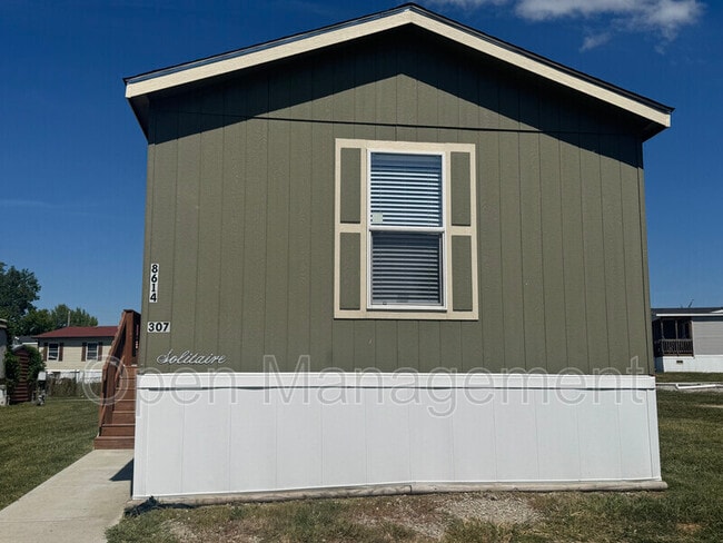 Building Photo - 8701 NE 107th Pl