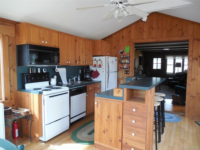 Building Photo - 1 Whippoorwill Ln