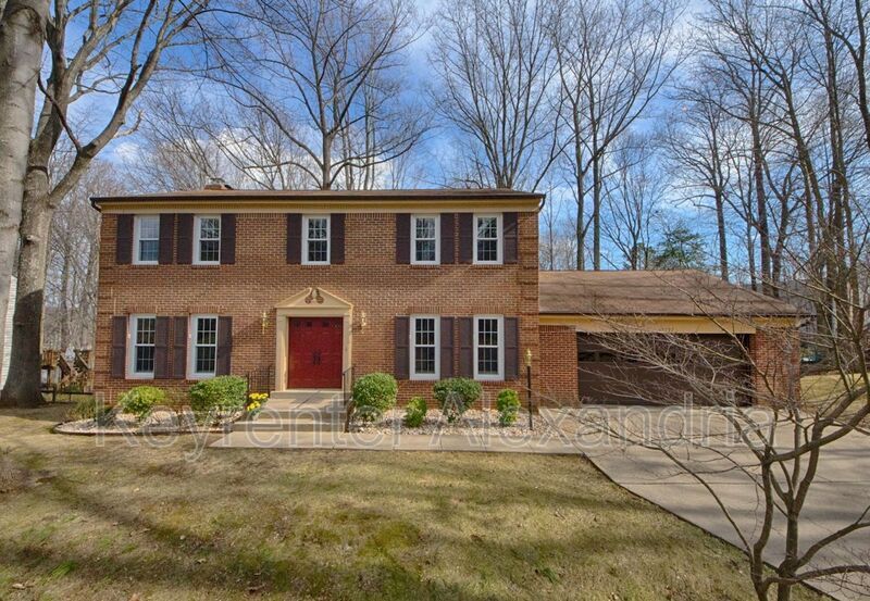 Foto principal - 15797 Moncure Dr