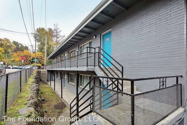 Building Photo - 7005 Rainier Ave S