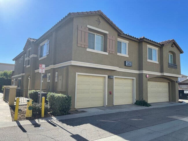 Foto del edificio - Cozy Town Home For Rent