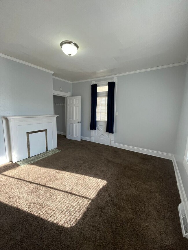 Foto del edificio - 3 Bedroom Single-Family Home in Lancaster