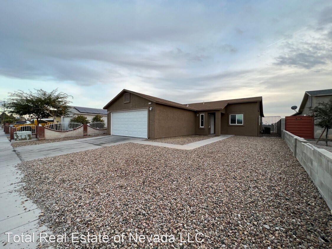 Foto principal - 4 br, 2 bath House - 1719 June Ave
