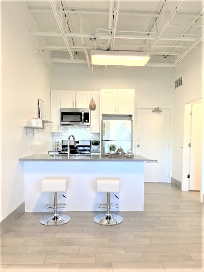 Foto del edificio - 460 Coventry Ln