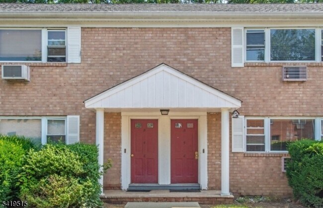 Foto del edificio - 2467 NJ-10