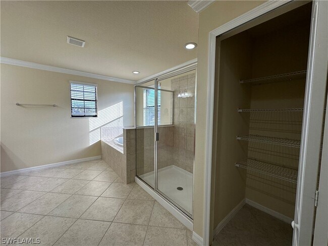 Foto del edificio - 12906 Pastures Way