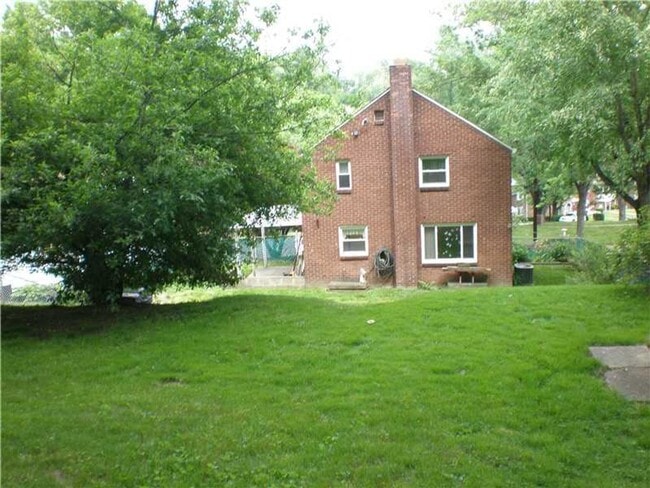 Photo - 3 bed/ 1 Bath Single Family in Penn HIlls, PA House