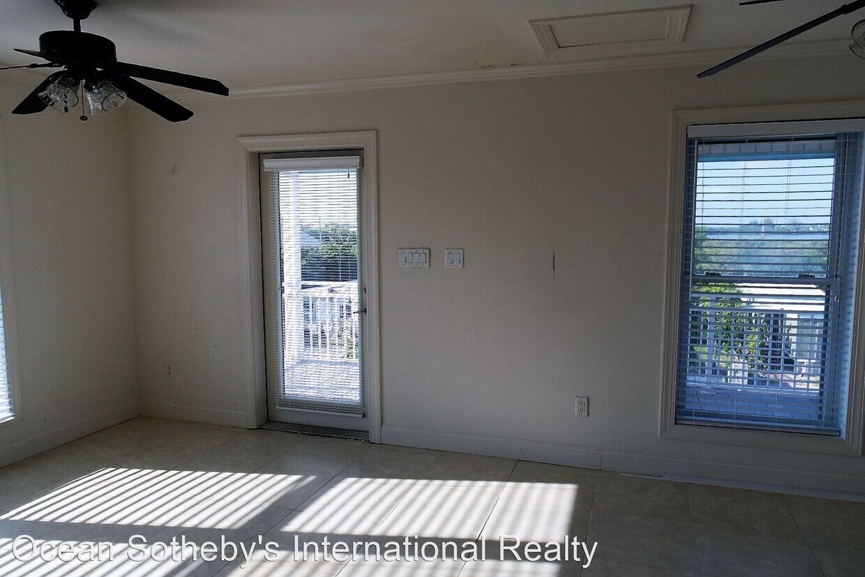 Building Photo - 3 br, 2 bath House - 6 Ventana Lane