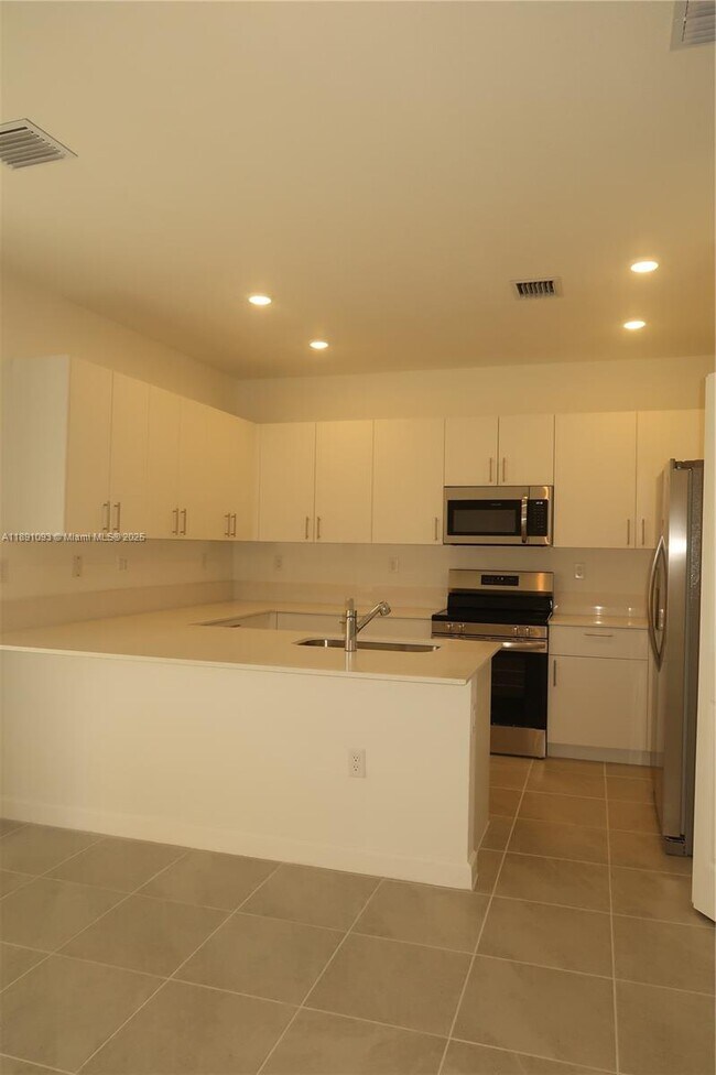 Foto del edificio - 1513 SE 27th Rd