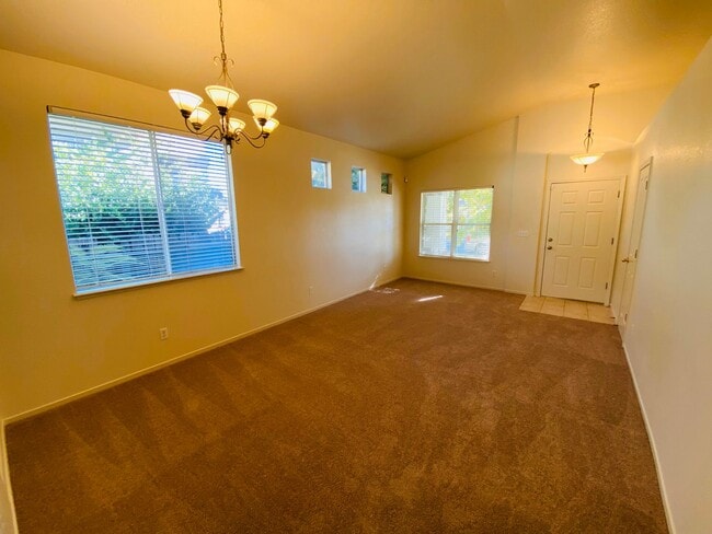 Building Photo - Cute Elk Grove Home