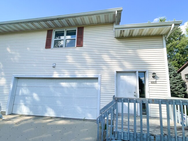 Building Photo - 2925 King James Way
