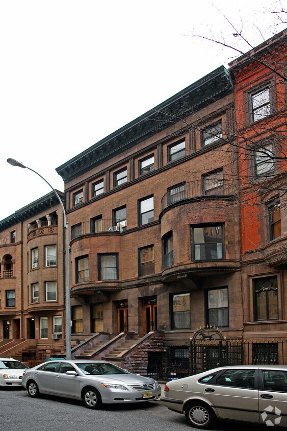 Building Photo - 319-321 W 76th St
