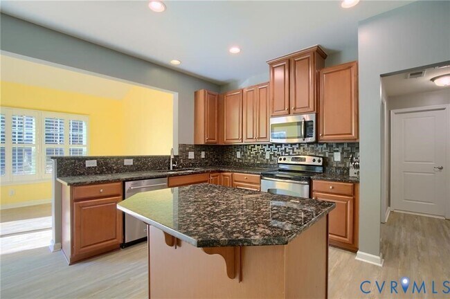 Foto del edificio - 5436 Burlington Ct