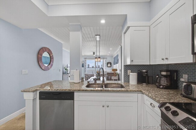 Foto del edificio - 105 Paradise Harbour Blvd