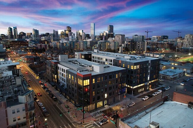 Building Photo - Quin