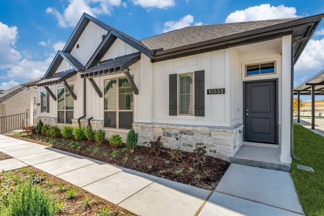Building Photo - Canopy Homes at Woodcreek