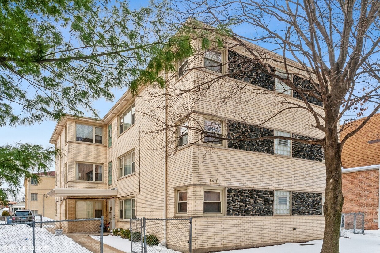 2422 N 77th Ave Unit 1W, Elmwood Park, IL 60707 Condo for Rent in