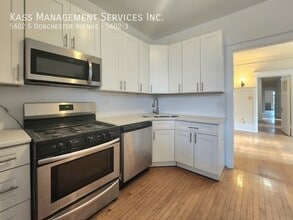 Building Photo - 5602 S Dorchester Ave