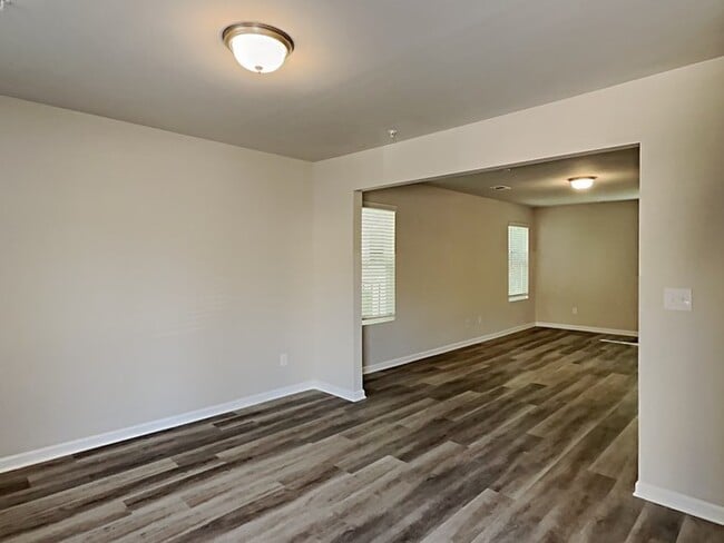 Building Photo - Move-in by 12/31 and get a $1,795 rent dis...