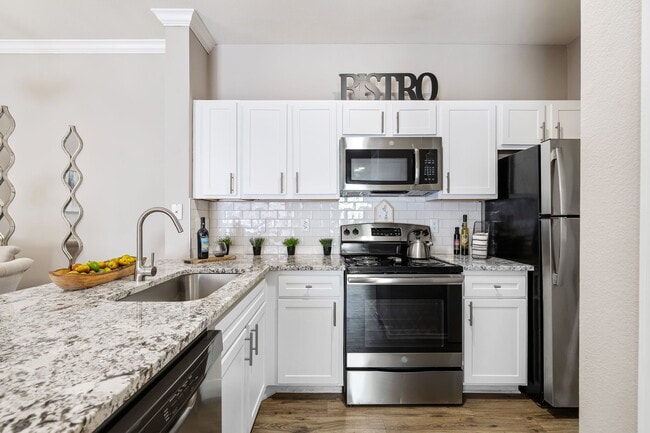 Foto del edificio - Sonterra  Apartment Homes