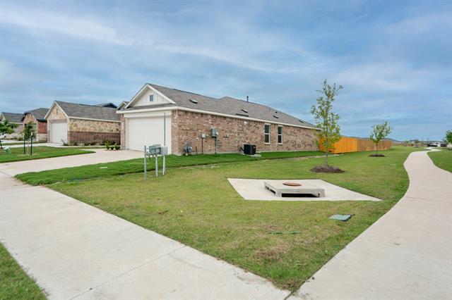 Building Photo - 1419 Merlin Blf St