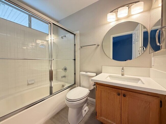 Foto del edificio - To schedule a viewing, call Wally Fellman at 702-493-9787