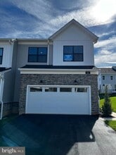 Building Photo - 64 Alroy Rd