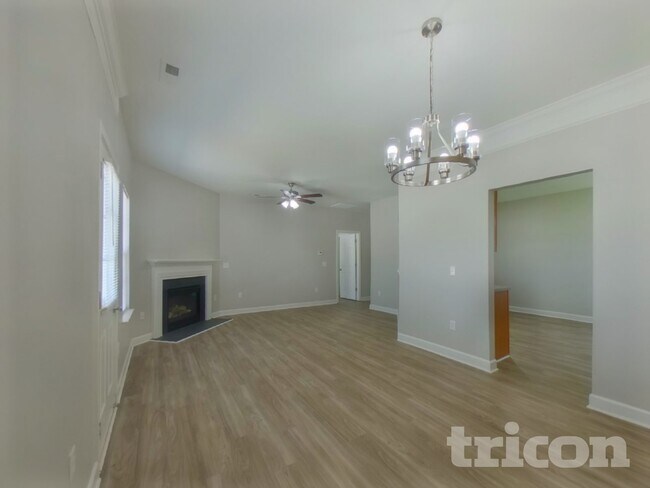 Building Photo - 8326 Knapp Ct
