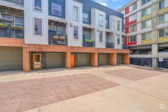 Building Photo - 2680 Blake St