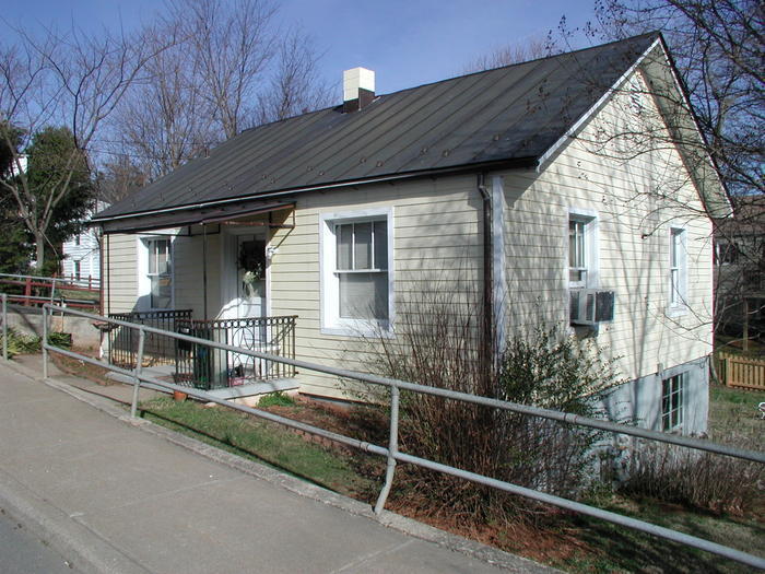 Primary Photo - Wow! Renovated Single Family Home! Pet Fri...