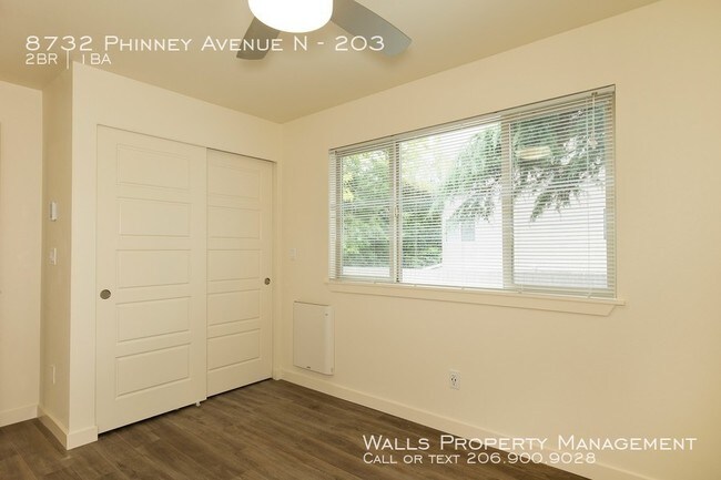 Building Photo - 8732 Phinney Ave N