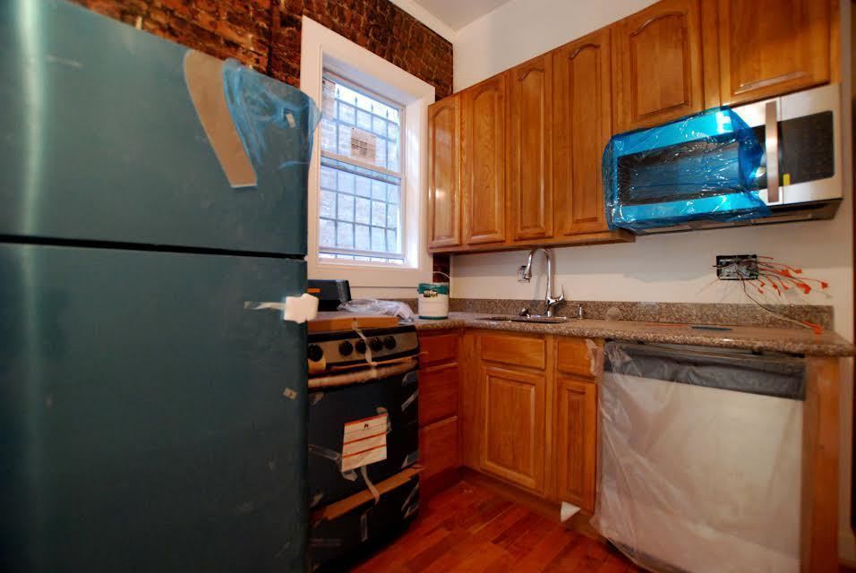 Foto principal - 91 Utica Ave