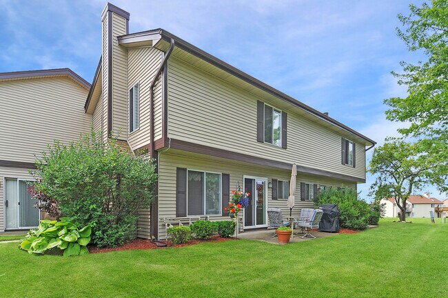 Building Photo - 2447 Brunswick Cir