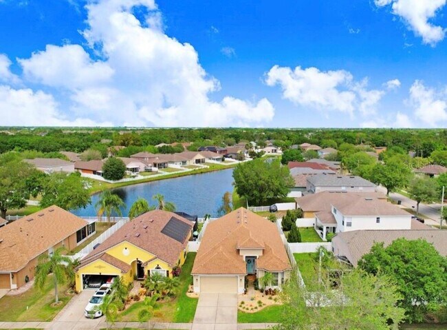 Building Photo - 8912 Sandy Plains Dr