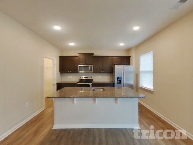 Building Photo - 126 Calderdale Ln