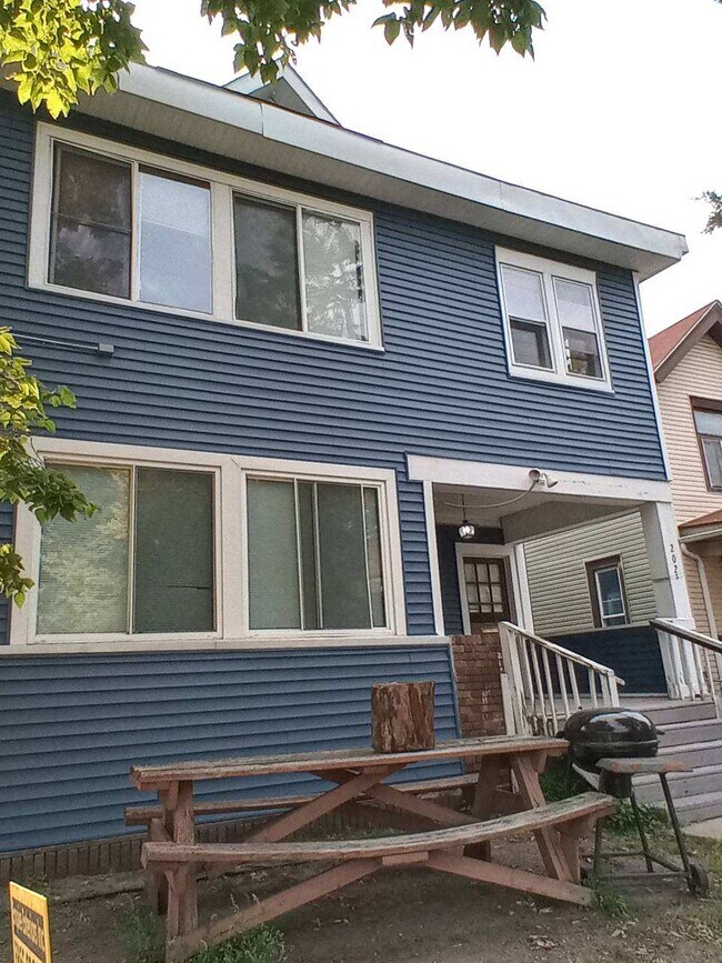 Foto del edificio - 2020 Oakland Ave