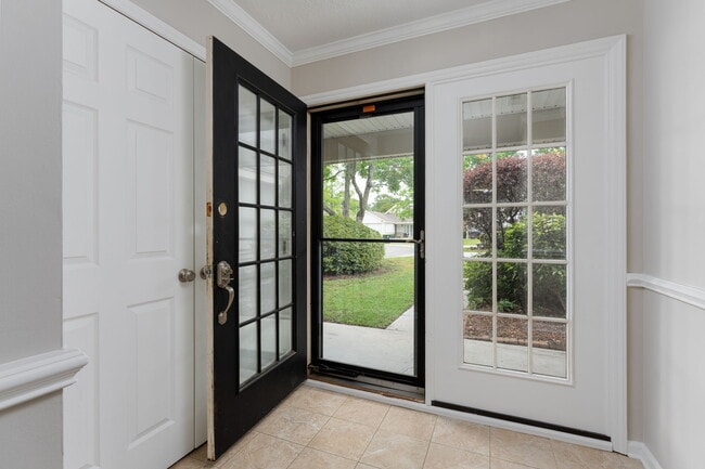 Photo - 808 Spy Glass Ct House