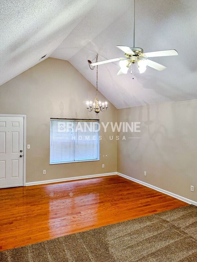 Foto del edificio - Beautiful 2BR Apply Now!!!