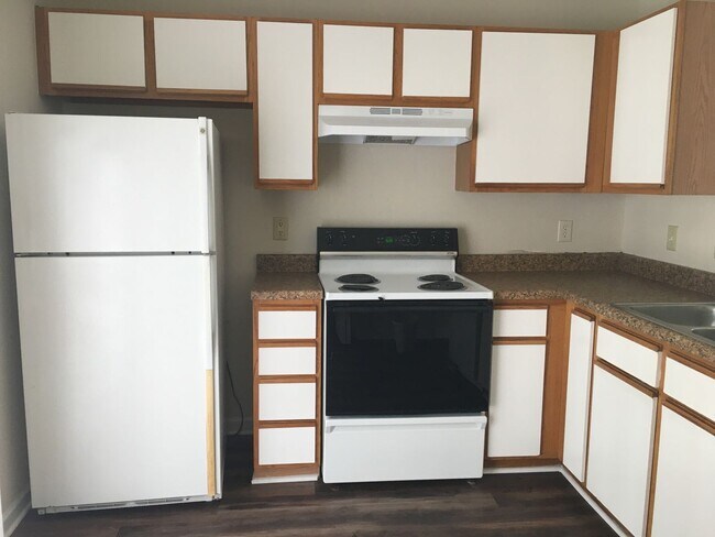 Building Photo - 235