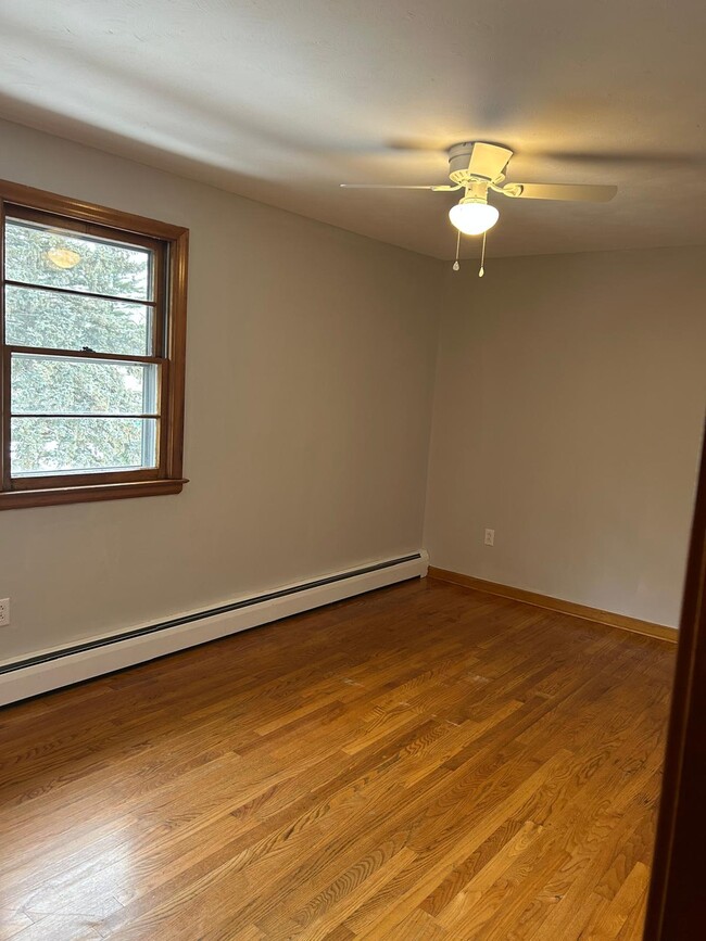 Foto del edificio - 121 Pinehurst Ave