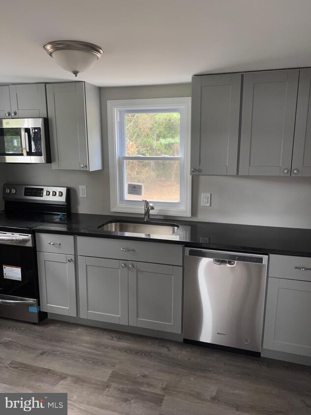 Primary Photo - 4111 N Delsea Dr
