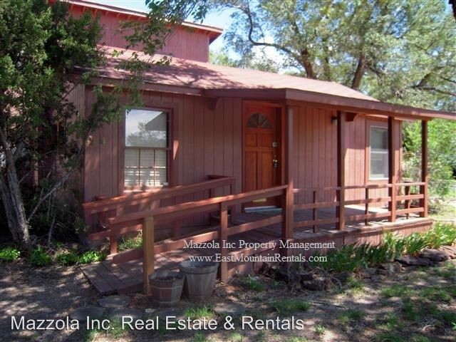 Primary Photo - 1 br, 1 bath House - 2 Criswell A