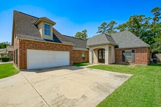 Building Photo - 26267 Avoyelles Ave