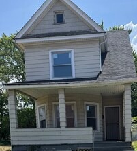 Building Photo - 15414 Calcutta Ave